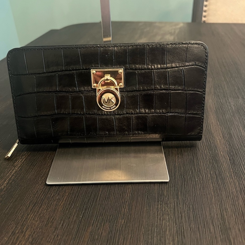 Michael Kors Hamilton Wallet